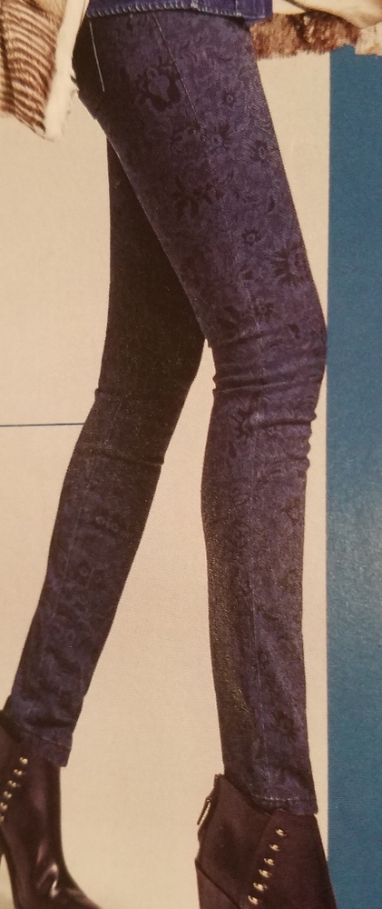 (Curvy Fit) CAbi Lace Skinny, NWT
